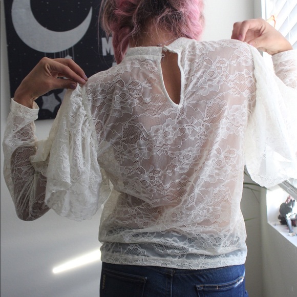 Zara Basic Lace Top - Picture 3 of 7